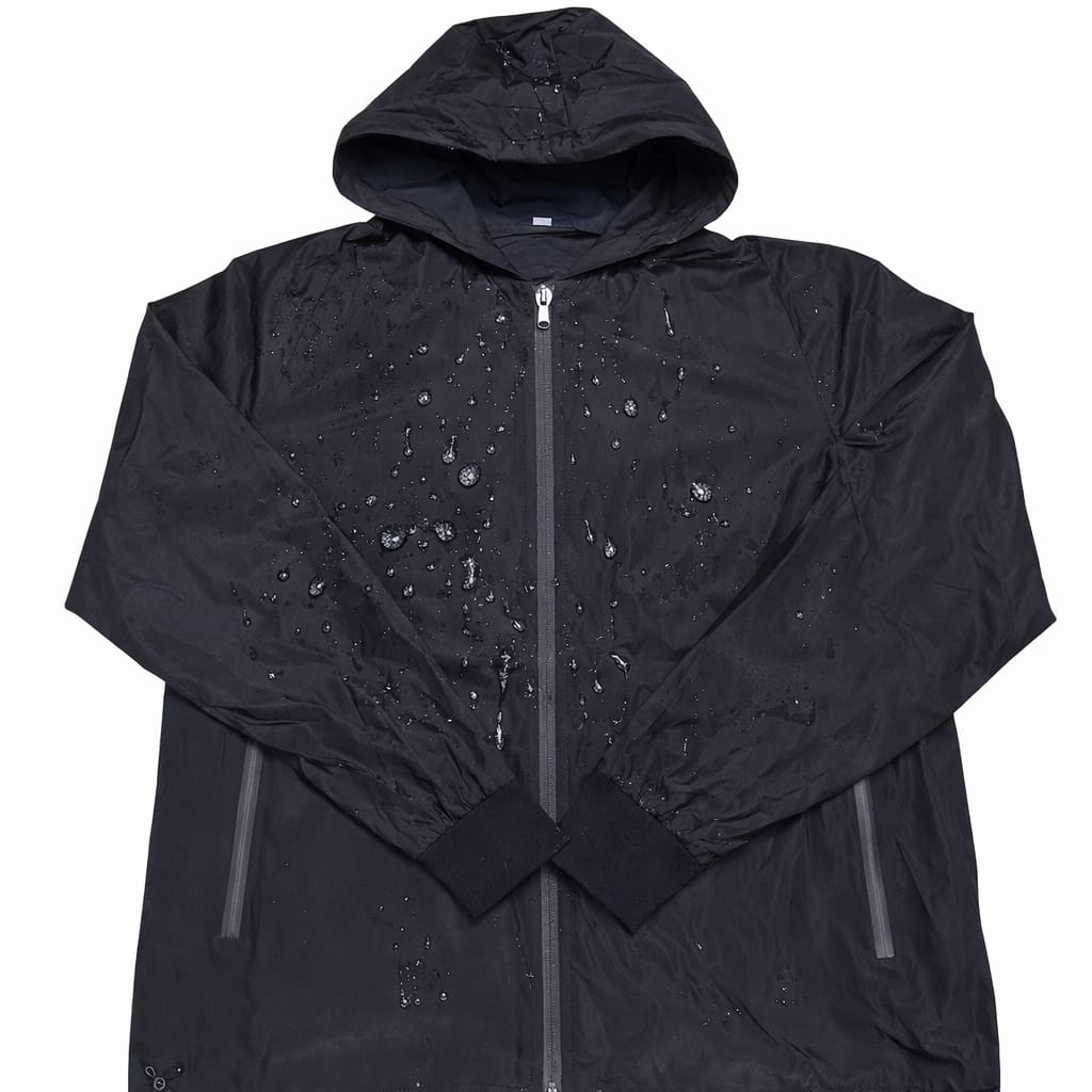 Jaqueta Corta-Vento Tática Impermeável & Forrada A Proteção Definitiva Contra o Frio, Vento e Chuva.