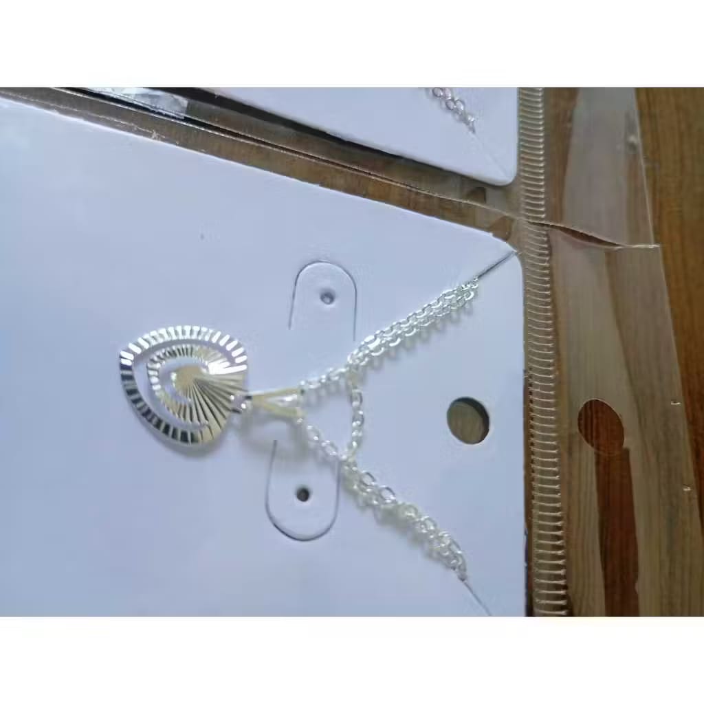 Colar Feminino Delicado Folheado a Ouro 18K e Prata 925